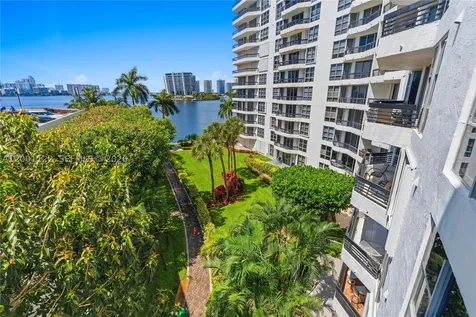 3600 Mystic Pointe Drive Aventura FL 33180