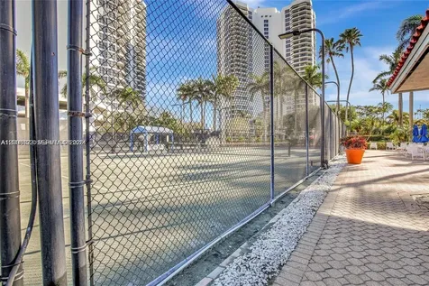 3600 Mystic Pointe Drive Aventura FL 33180