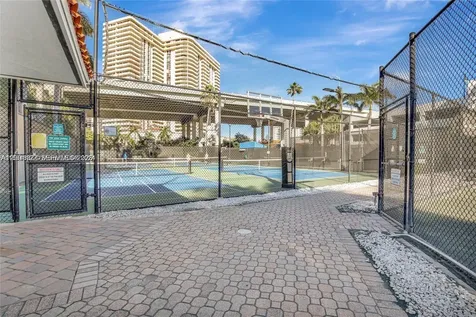 3600 Mystic Pointe Drive Aventura FL 33180