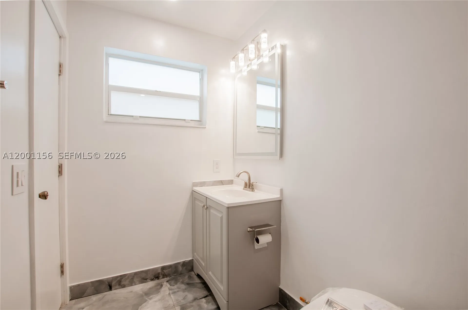 300 S Luna Court Hollywood FL 33021