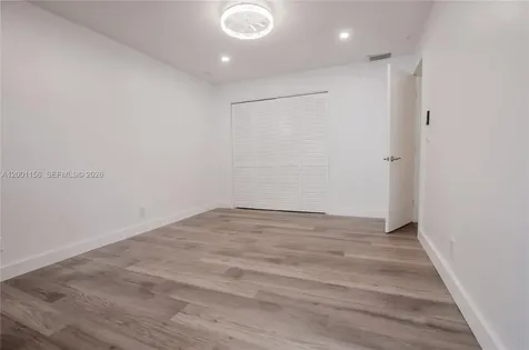 300 S Luna Court Hollywood FL 33021