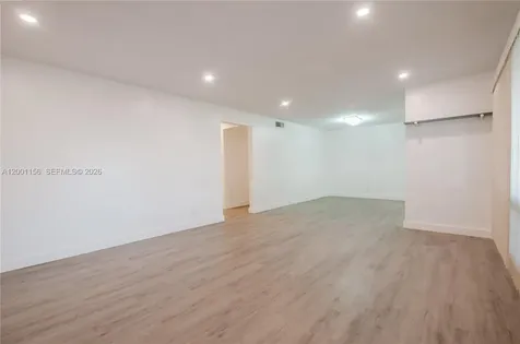 300 S Luna Court Hollywood FL 33021