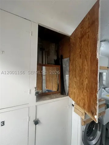 300 S Luna Court Hollywood FL 33021