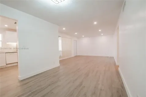 300 S Luna Court Hollywood FL 33021