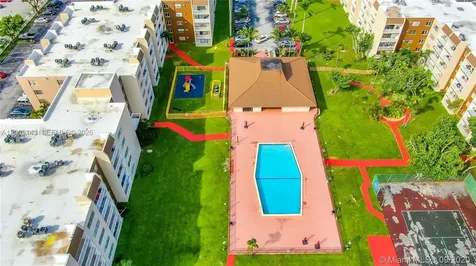 6950 Miami Gardens Drive Hialeah FL 33015