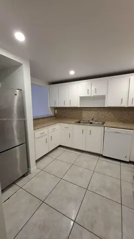 6950 Miami Gardens Drive Hialeah FL 33015
