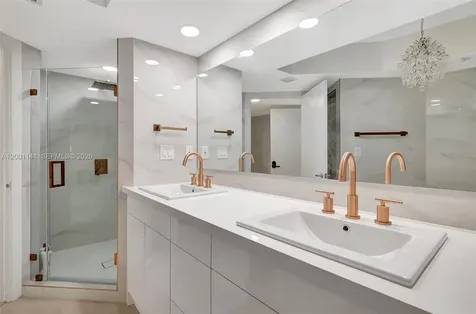 16485 Collins Avenue Sunny Isles Beach FL 33160