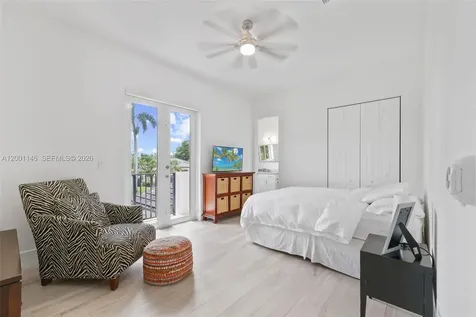 14831 SW 93rd Court Miami FL 33176