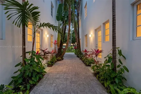 1205 Meridian Avenue Miami Beach FL 33139