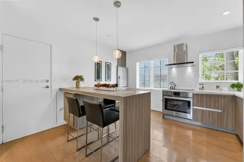 1205 Meridian Avenue Miami Beach FL 33139