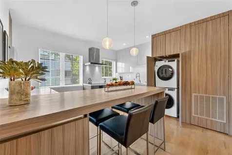 1205 Meridian Avenue Miami Beach FL 33139