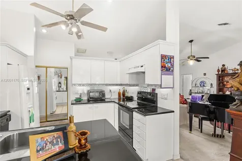 287 NW 37th Way Deerfield Beach FL 33442