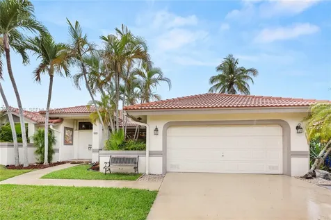 287 NW 37th Way Deerfield Beach FL 33442