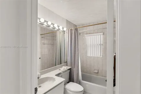 287 NW 37th Way Deerfield Beach FL 33442