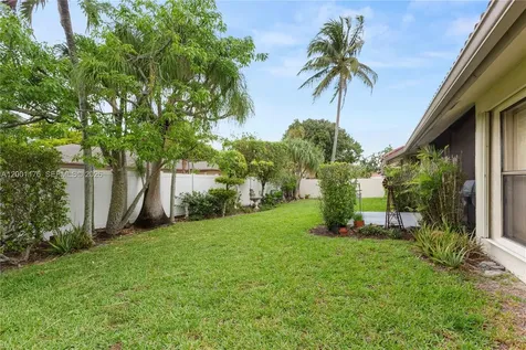 287 NW 37th Way Deerfield Beach FL 33442