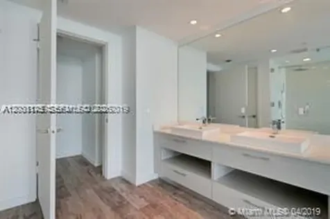 650 NE 32nd Street Miami FL 33137
