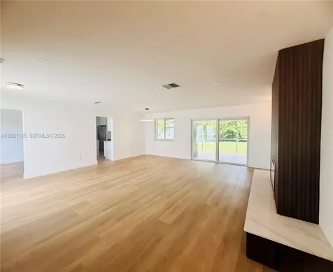 9051 SW 200th Street Cutler Bay FL 33157