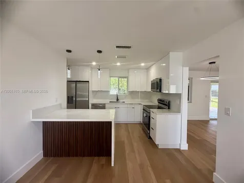9051 SW 200th Street Cutler Bay FL 33157