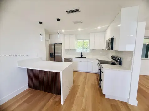 9051 SW 200th Street Cutler Bay FL 33157