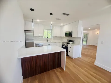 9051 SW 200th Street Cutler Bay FL 33157