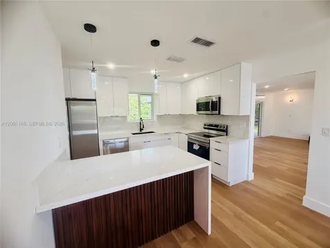 9051 SW 200th Street Cutler Bay FL 33157