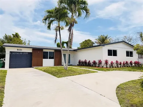 9051 SW 200th Street Cutler Bay FL 33157