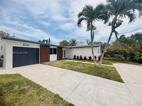 9051 SW 200th Street Cutler Bay FL 33157