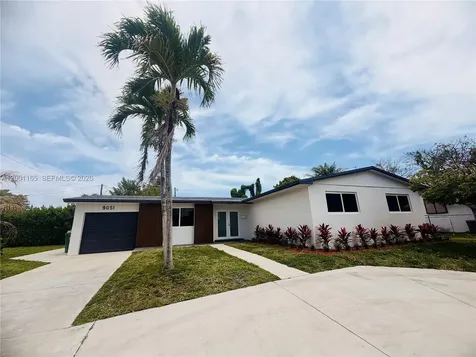 9051 SW 200th Street Cutler Bay FL 33157
