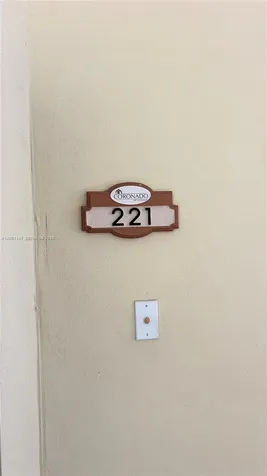10885 NW 89th Terrace Doral FL 33178