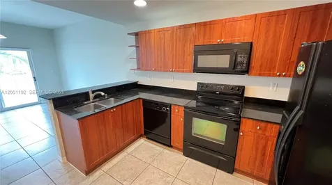 10885 NW 89th Terrace Doral FL 33178