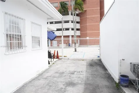 2597 SW 37th Avenue Miami FL 33133