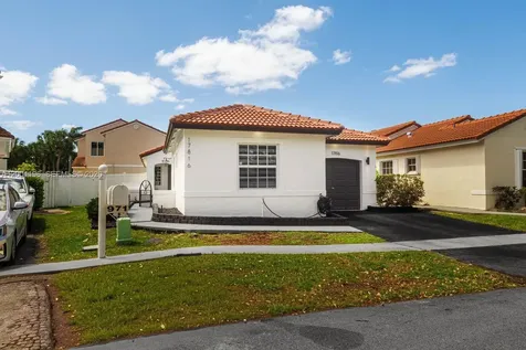 17816 SW 10th Lane Pembroke Pines FL 33029