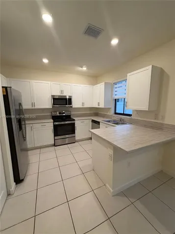 11104 W 33rd Way Hialeah FL 33018