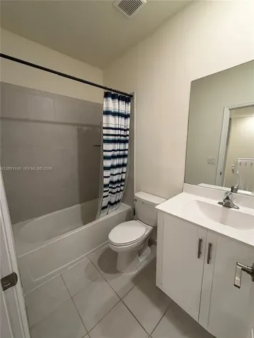 11104 W 33rd Way Hialeah FL 33018