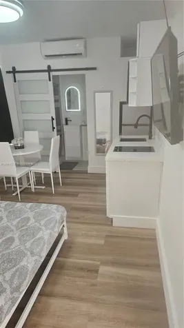 8421 NW 8th Street Pembroke Pines FL 33024