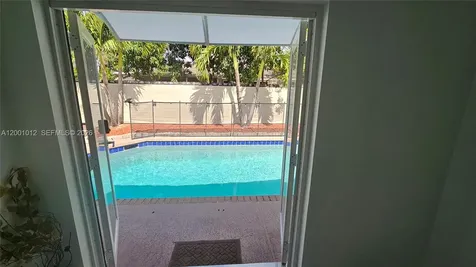 8421 NW 8th Street Pembroke Pines FL 33024