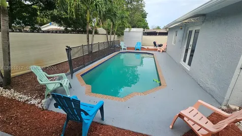 8421 NW 8th Street Pembroke Pines FL 33024