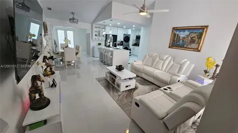 8421 NW 8th Street Pembroke Pines FL 33024