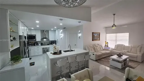 8421 NW 8th Street Pembroke Pines FL 33024