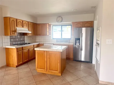2730 NE 7th Street Pompano Beach FL 33062