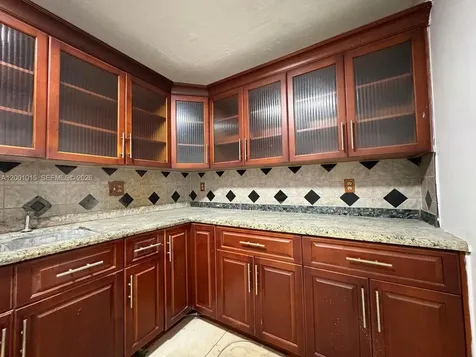 2531 NW 88th Street Miami FL 33147