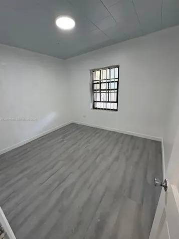 2531 NW 88th Street Miami FL 33147
