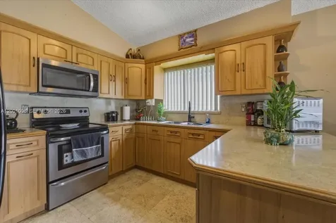 10959 SW 72nd Terrace Miami FL 33173