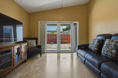 10959 SW 72nd Terrace Miami FL 33173