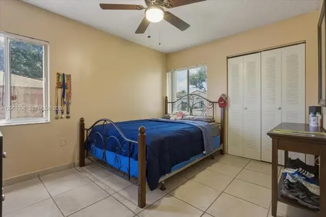 10959 SW 72nd Terrace Miami FL 33173