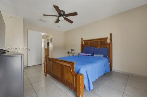 10959 SW 72nd Terrace Miami FL 33173