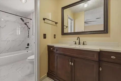 10959 SW 72nd Terrace Miami FL 33173