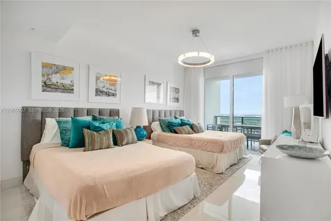 17111 Biscayne Boulevard North Miami Beach FL 33160