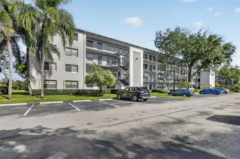 101 SW 132nd Way Pembroke Pines FL 33027