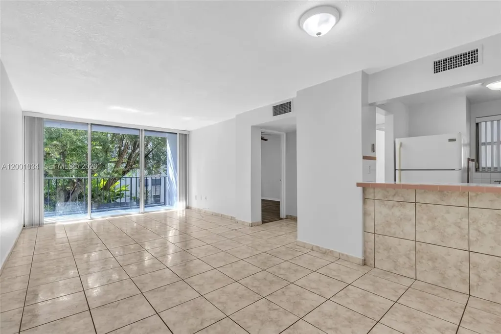 210 Fontainebleau Boulevard Miami FL 33172
